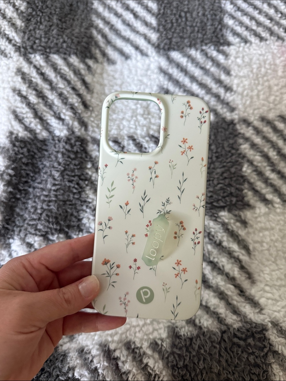 Loopy floral case for iPhone 16 Pro Max Lefty 🤍